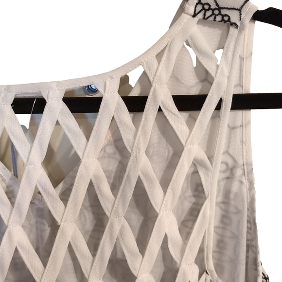 The Gentle Fawn Dress: A Stunning Combination of Elegance and Style - Picture 12 of 16